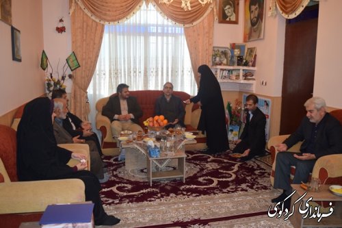 دیدار فرماندار  با خانواده های شاهد و ایثارگر