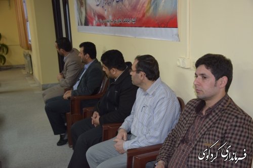 نشست گرم و صمیمی  استاندار گلستان با کارکنان و دست اندرکاران برگزاری انتخابات کردکوی