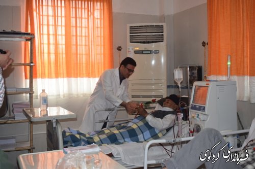 عیادت  معاون فرماندار کردکوی از بیماران دیالیزی شهرستان کردکوی