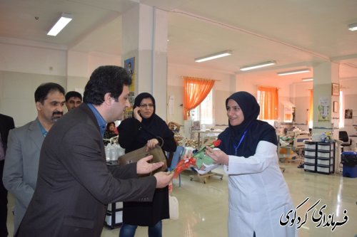 عیادت  معاون فرماندار کردکوی از بیماران دیالیزی شهرستان کردکوی