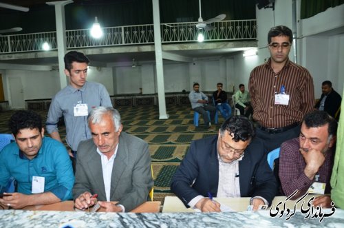آقای رامین نورقلی پور با کسب رتبه اول راهی بهارستان گردید.