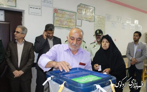آقای رامین نورقلی پور با کسب رتبه اول راهی بهارستان گردید.