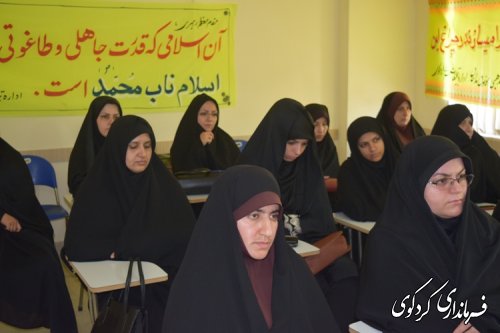 احمدی : اسلام دین عشق ، رحمت و صلح و مهربانی است.