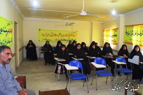 احمدی : اسلام دین عشق ، رحمت و صلح و مهربانی است.