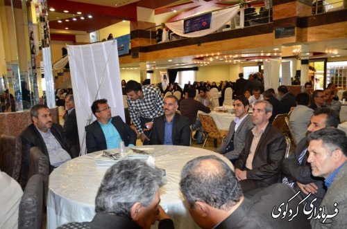 در آخرین روز از هفته بزرگداشت مقام  معلم ؛ از معلمان نمونه تجلیل و تقدیر گردید