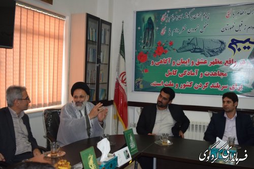 حضور فرماندار کردکوی در ستاد ناحیه مقاومت بسیج سپاه و تبریک روز پاسدار  