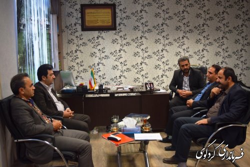نشست مشترک کارشناسان برای حل مسائل پروژه زیر گذر یساقی در بخشداری