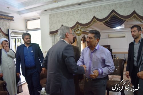 مجتبی جمالی فرماندار کردکوی با چند تن از جانبازان جنگ تحمیلی دیدارکرد