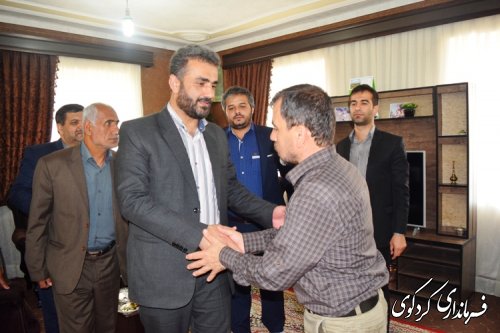 مجتبی جمالی فرماندار کردکوی با چند تن از جانبازان جنگ تحمیلی دیدارکرد
