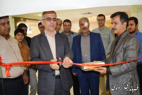 با حضور فرماندارنمایشگاه دستاوردهای کارآموزان فنی وحرفه ای افتتاح شد.