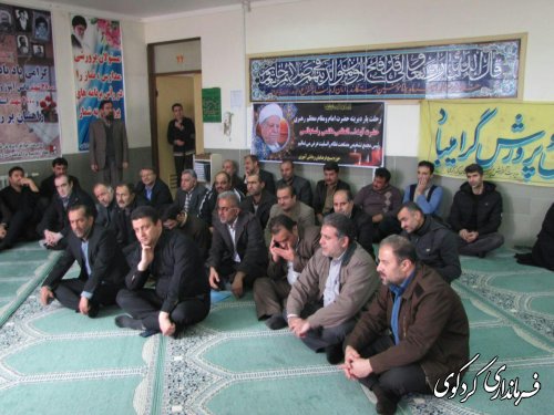 معرفت و بصیرت آیت الله هاشمی رفسنجانی  قابل ستایش و ستودنی است.
