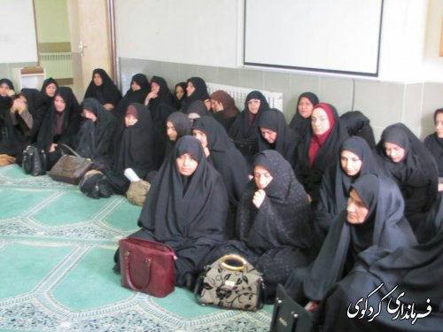 معرفت و بصیرت آیت الله هاشمی رفسنجانی  قابل ستایش و ستودنی است.