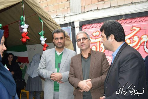 برگزاری جشنواره نقاشی پیروزی انقلاب با حضور فرماندارکردکوی 