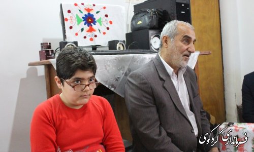 دیدار معاون فرماندار و بخشدار مرکزی بهمراه مسئولان با خانواده شهدا و روحانی روستای سرکلاته کردکوی
