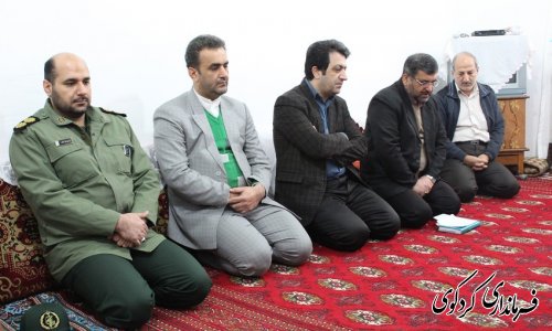 دیدار معاون فرماندار و بخشدار مرکزی بهمراه مسئولان با خانواده شهدا و روحانی روستای سرکلاته کردکوی