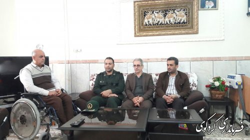 دیدار فرماندار با جانباز و آزاده سرافراز روستای یساقی  
