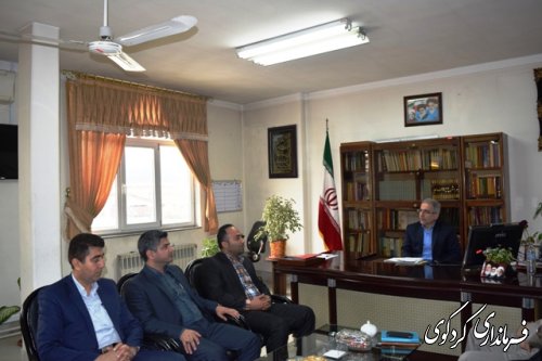 تبریک نوروزی جمعی ازمدیران دستگاههای اجرایی و شهروندان به فرماندار کردکوی 