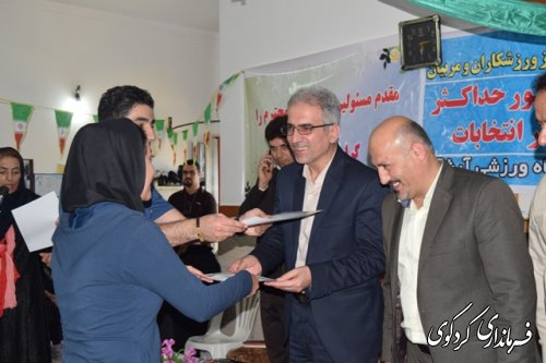 حضور و انتخاب آگاهانه شهروندان در پای صندوق ها رأی، زمینه ساز تحقق انتظارات و خواسته های آنان می شود.