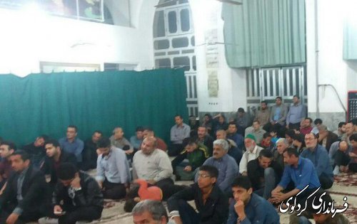 فرماندار از ایثارگران و رزمندگان مدافع حرم تجلیل کرد