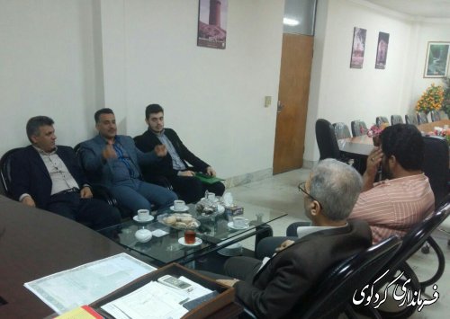 منتظری معاون مدیرکل حراست استانداری گلستان و هیآت همراه با جمالی فرماندار و رئیس ستاد انتخابات شهرستان دیدار و گفتگو کرد.