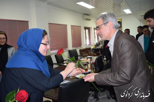 تقدیر روز پزشک با حضور جمالی فرمانداروحجه الاسلام شاعری  امام جمعه کردکوی 