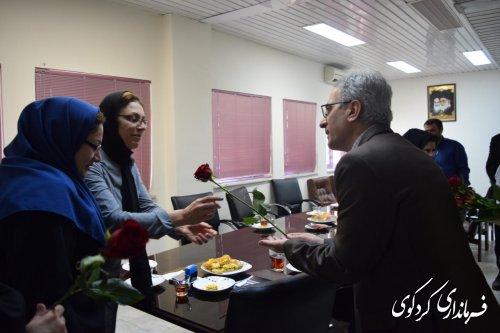 تقدیر روز پزشک با حضور جمالی فرمانداروحجه الاسلام شاعری  امام جمعه کردکوی 