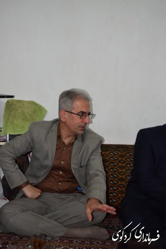 دیدار فرماندار با خانواده شهید و جانباز دفاع مقدس 