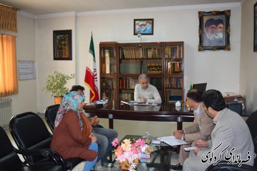دیدارچندتن از شهروندان شهرستان کردکوی  با جمالی فرماندار کردکوی 