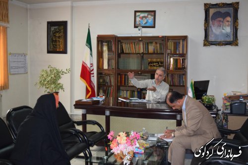 دیدارچندتن از شهروندان شهرستان کردکوی  با جمالی فرماندار کردکوی 