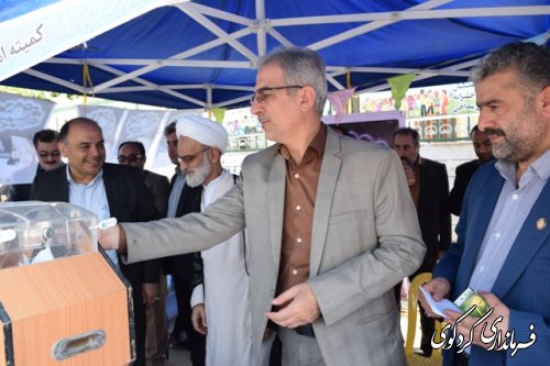 جشن نیکوکاری با حضور فرماندار، امام جمعه،وبخشدارمرکزی و مدیران اداری برگزارشد