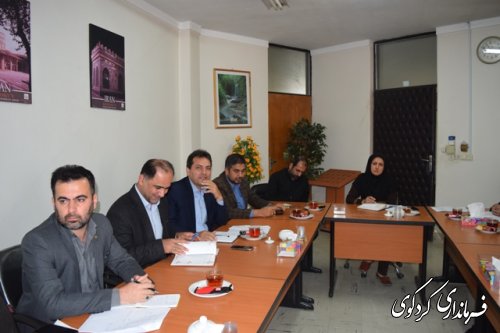 جذب بیش از 120%  اعتبارات مصوب اشتغالزایی کمیته امداد شهرستان در سال95 با همکاری خوب بانکها/  انتظار استمرار تعامل خوب بانکها در سال