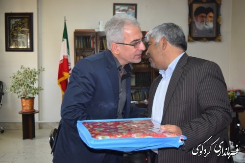 جذب بیش از 120%  اعتبارات مصوب اشتغالزایی کمیته امداد شهرستان در سال95 با همکاری خوب بانکها/  انتظار استمرار تعامل خوب بانکها در سال