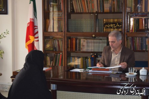 تعدادی از شهروندان با حضور در محل کار جمالی فرماندار کردکوی با وی دیدارکردند