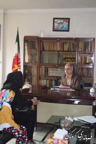 تعدادی از شهروندان با حضور در محل کار جمالی فرماندار کردکوی با وی دیدارکردند