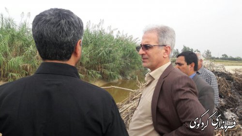  بازدید جمالی فرماندار بهمراه بخشدار و مسئول امور آب کردکوی از روستای مهترکلاته