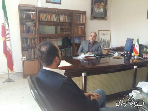 تعدادی از شهروندان با حضور در محل کار جمالی فرماندار کردکوی با وی دیدارکردند