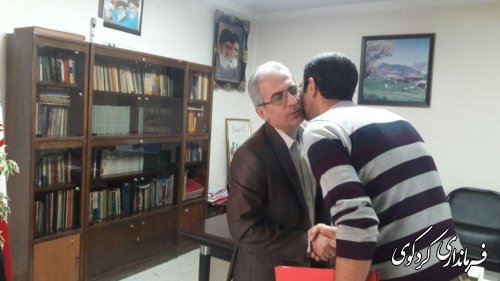 هانی روشن بین از مربیان والیبال  کردکوی  از سوی جمالی فرماندارکردکوی تقدیرشد
