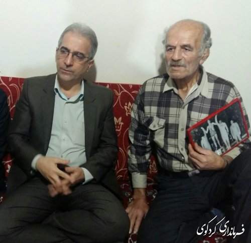 دیدار فرماندار و بخشدار مرکزی کردکوی  با قهرمان کشتی ایران