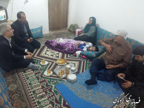  فرماندار کردکوی از خانواده معلولی  دیدارکرد