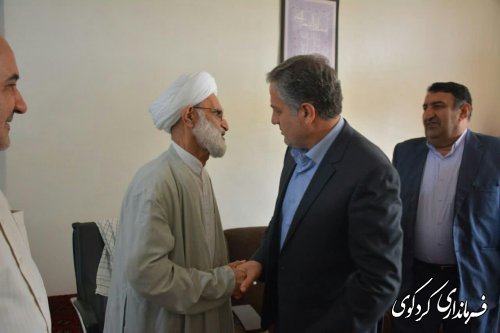 باحضور معاون سیاسی  ، امنیتی و اجتماعی استاندار به اتفاف فرماندارکردکوی با حجه الاسلام شاعری امام جمعه شهر کردکوی دیدار و گفتگو کردند.