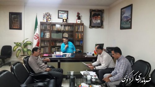دیدار فرماندار کردکوی با تعدادی از شهروندان در روز ملاقات عمومی