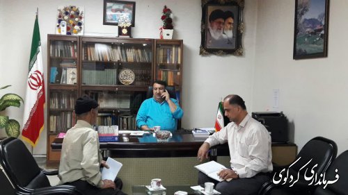 دیدار فرماندار کردکوی با تعدادی از شهروندان در روز ملاقات عمومی