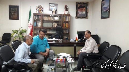 دیدار فرماندار کردکوی با تعدادی از شهروندان در روز ملاقات عمومی