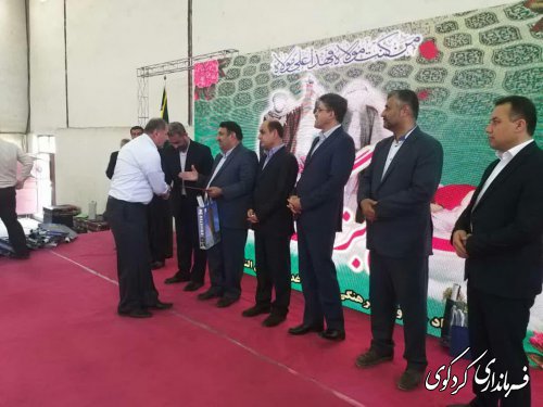 اعضای هیات ورزشی ووشوی استان با ابراهیم قدمنان دیدار کردند. 