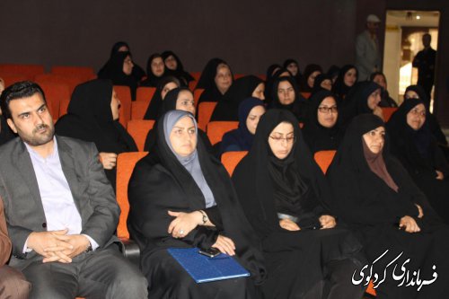 برگزاری آئین بزرگداشت حجه الاسلام شاعری در جلسه شورای اداری شهرستان.