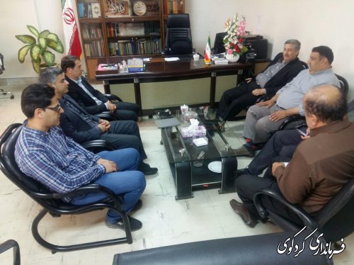 ساماندهی رودخانه ها و مرمت راهها و پلهای ارتباطی استان در اولویت برنامه های استان است‌.
