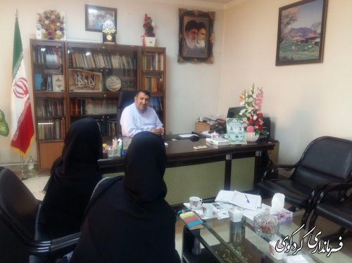 تعدادی از شهروندان شریف شهرستان در زمینه مسایل و مشکلات خود با ابراهیم قدمنان فرماندار کردکوی  دیدار و گفتگو کردند .