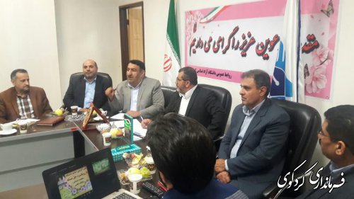 حضور همه گرایش های فکری پایبند به ایران اسلامی برای پویایی بسیج دانشجویی ، استادان ضروریست.