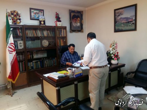 تعدادی از شهروندان شریف شهرستان در زمینه مسایل و مشکلات خود با ابراهیم قدمنان فرماندار کردکوی  دیدار و گفتگو کردند .