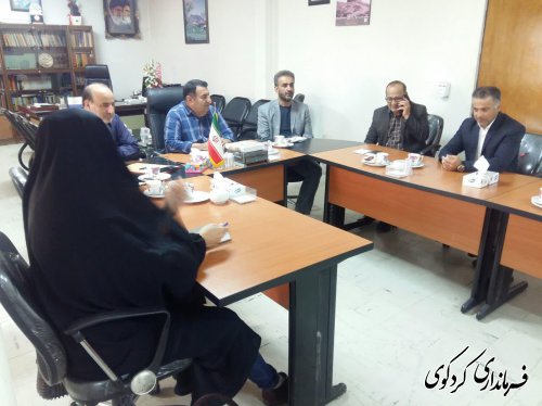 با همدلی ،همراهی و همکاری ،مدیریت روستا را به سمتی سوق دهیم که به خدمت حد اکثری مردم منجر شود.